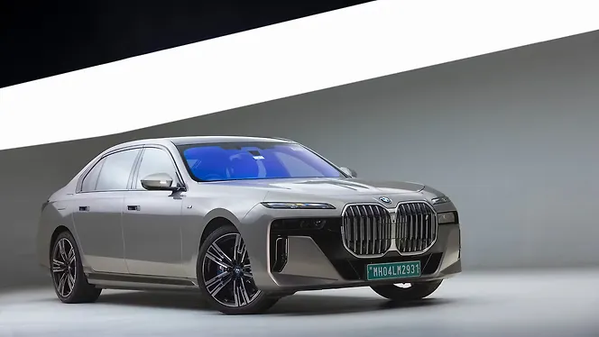 BMW i7 Exterior