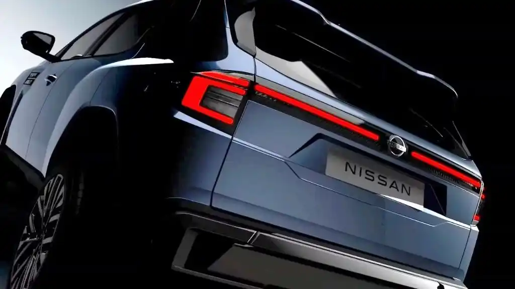 2026 Nissan TEKTON Back Side Taillight