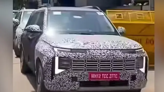 2026 New Generation Hyundai Venue Facelift Spotted Spy Shots