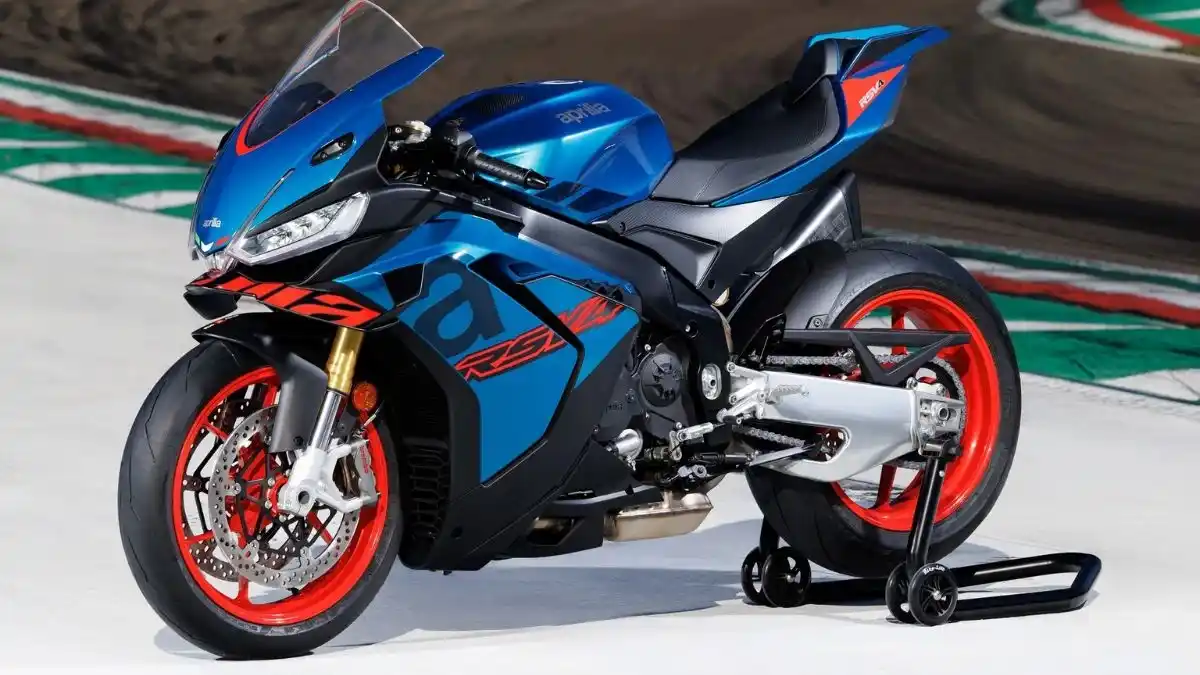 2026 Aprilia RSV4 Factory Engine, Specs, Image Gallery