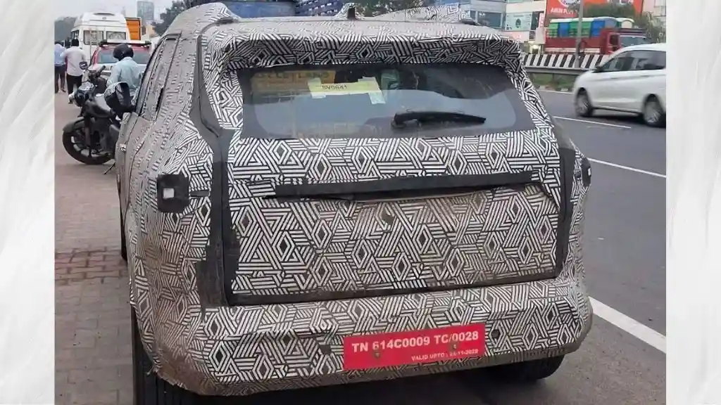 New Renault Duster Spied Rear View