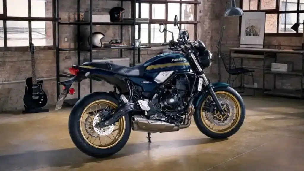 2026 Kawasaki Z650RS Metallic Ocean Blue Colour