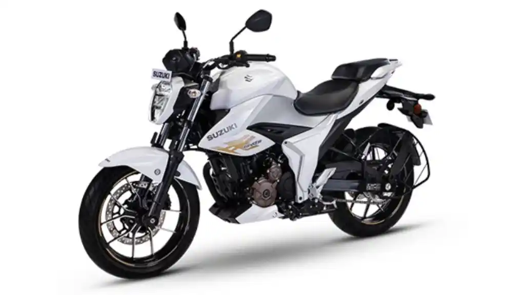 2026 Suzuki Gixxer 250 Pearl Glacier WhiteMetallic Mat Platinum Silver No.2