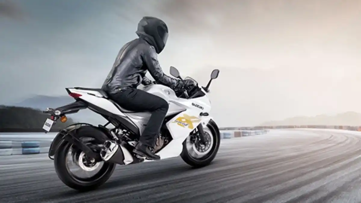 2026 Suzuki Gixxer SF 250 Colours Image Gallery and Price