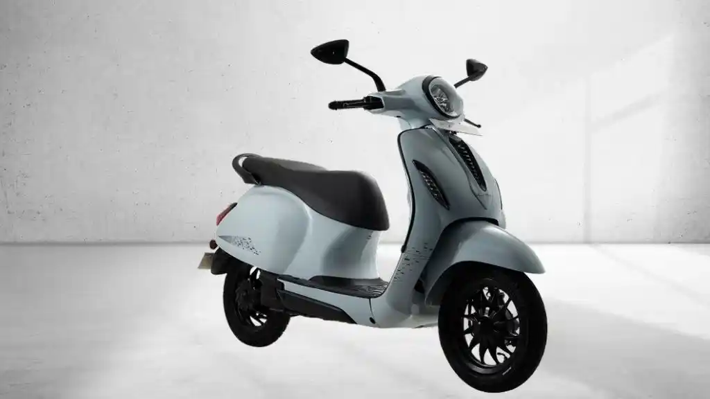 Bajaj Chetak 3001 Cyber White