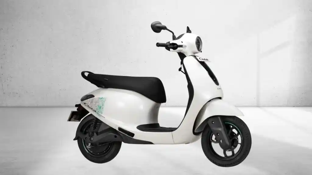 Bajaj Chetak C2501 White Colour
