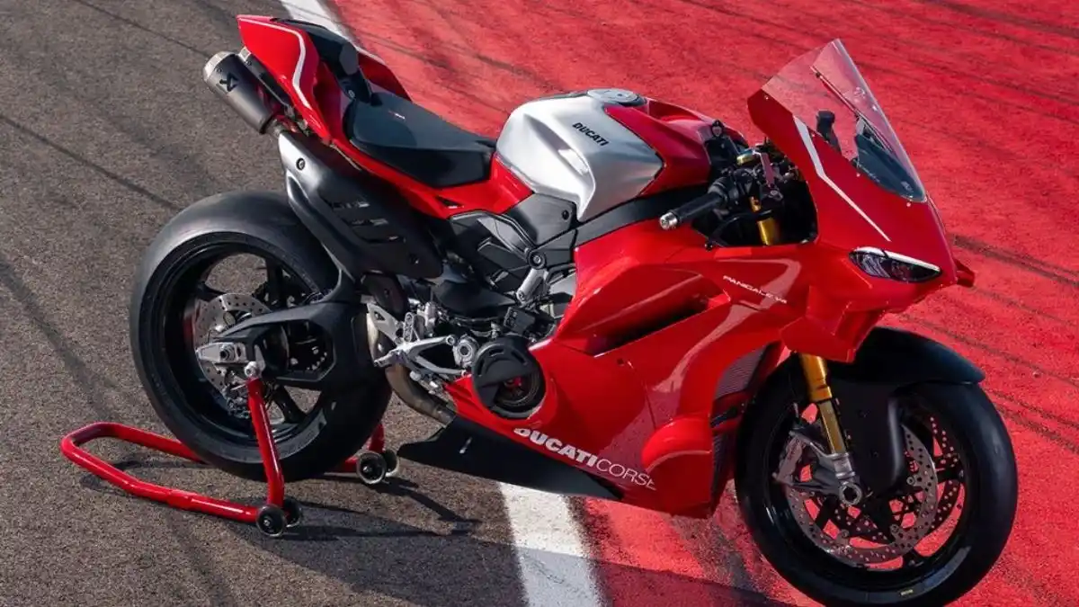 Ducati Panigale V4 R Launched in India Priced at Rs 84.99 Lakhs