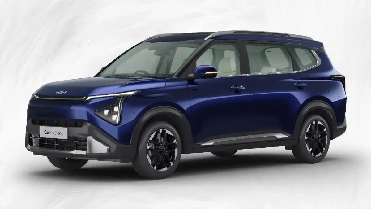 Kia Carens Clavis HTE (EX) Variant Launched, Priced at Rs 12.55 Lakh