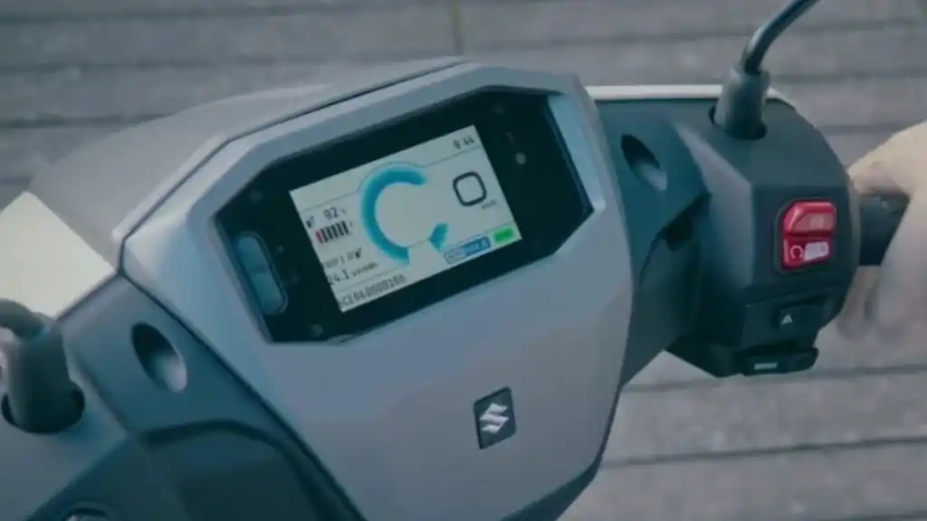 Suzuki e-Access Colourful TFT Display