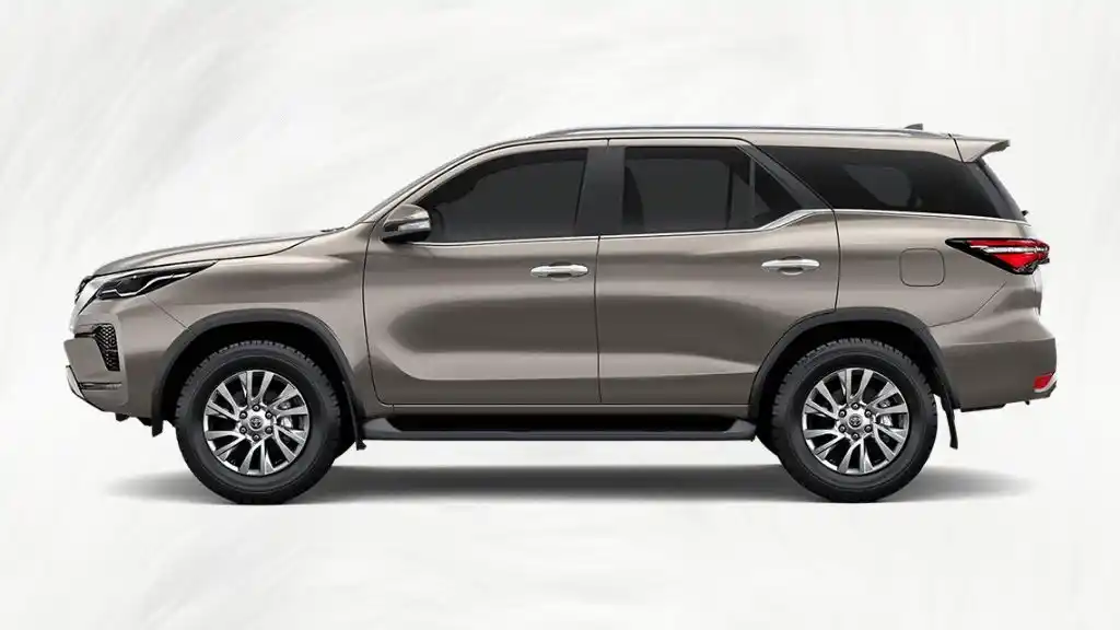 Toyota Fortuner Platinum Avant-Garde Bronze Colour