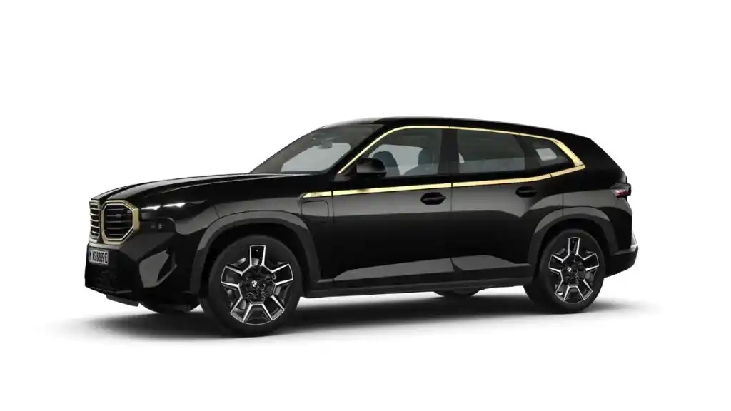 BMW XM Black Sapphire metallic Colour