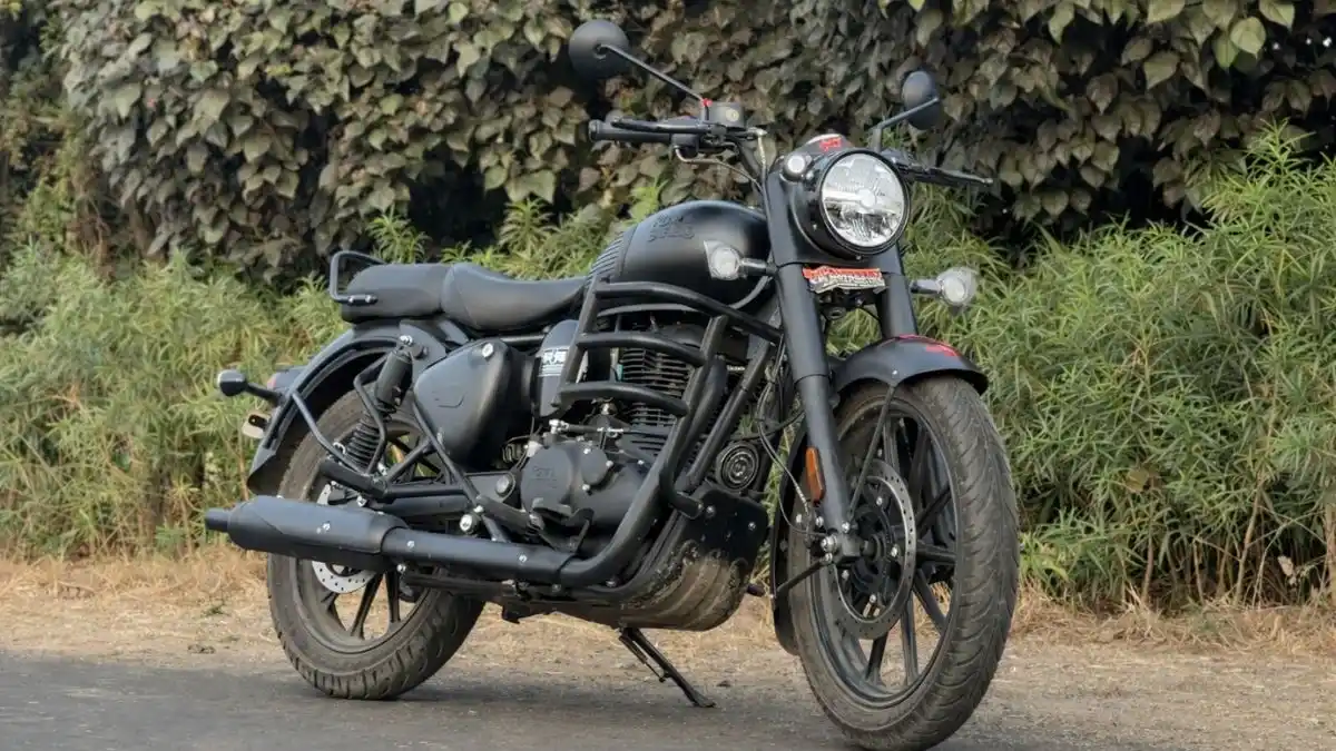 Royal Enfield Classic 350 vs Rivals Seat Height and Ground Clearance Comparison