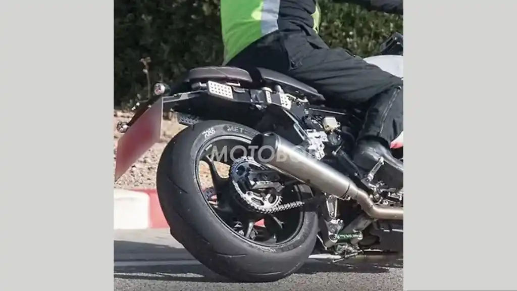 Updated Triumph Speed Twin 1200 Spotted