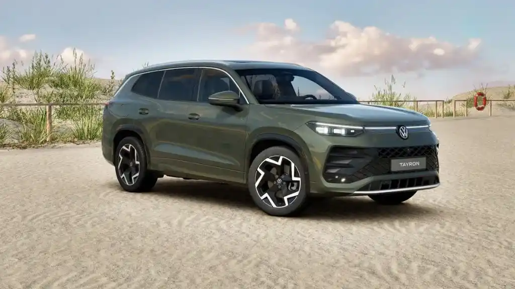 Volkswagen Tayron R-Line Cipressino Green Metallic Colour