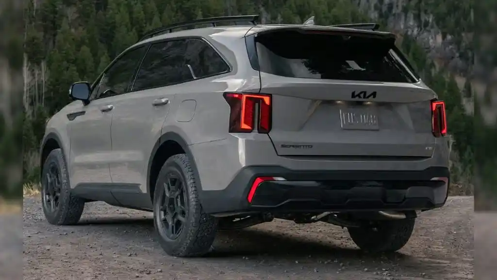 Kia Sorento Rear View