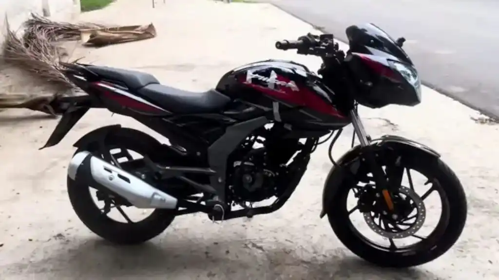 Bajaj Pulsar 125 Spotted